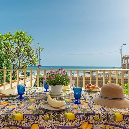 דירות דונלוקאטה Casa Sul Lungomare מראה חיצוני תמונה