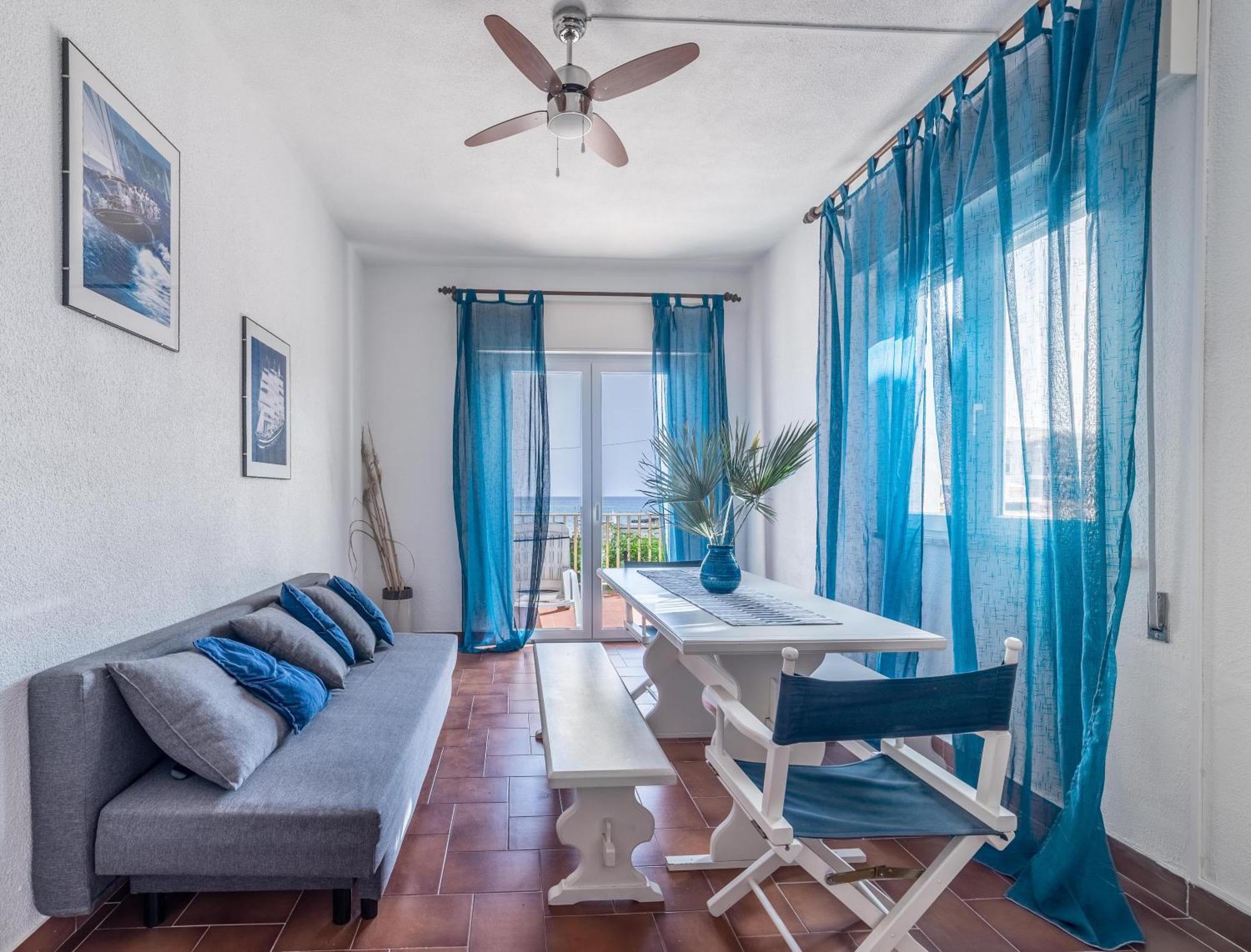 דירות דונלוקאטה Casa Sul Lungomare מראה חיצוני תמונה