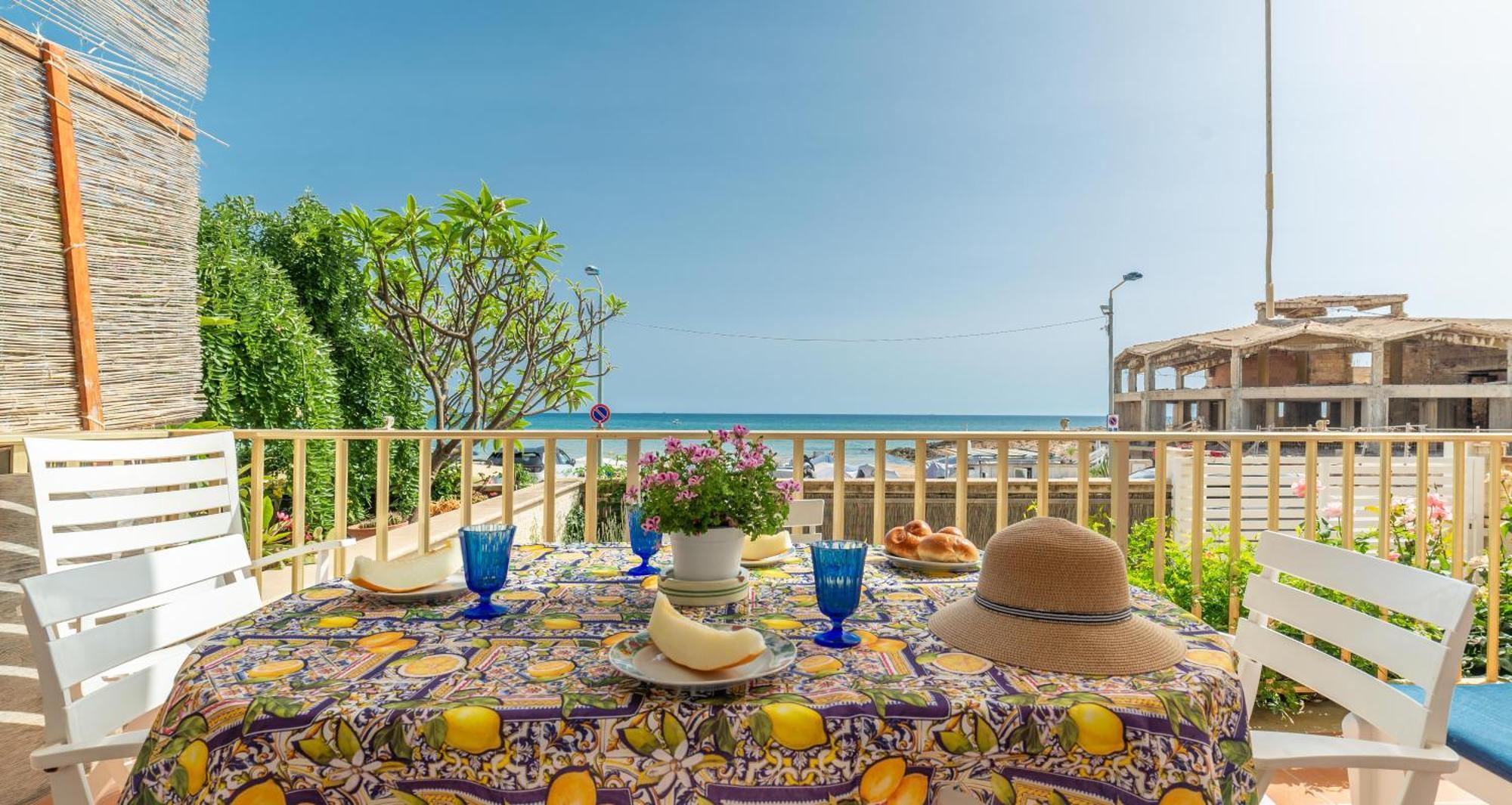 דירות דונלוקאטה Casa Sul Lungomare מראה חיצוני תמונה